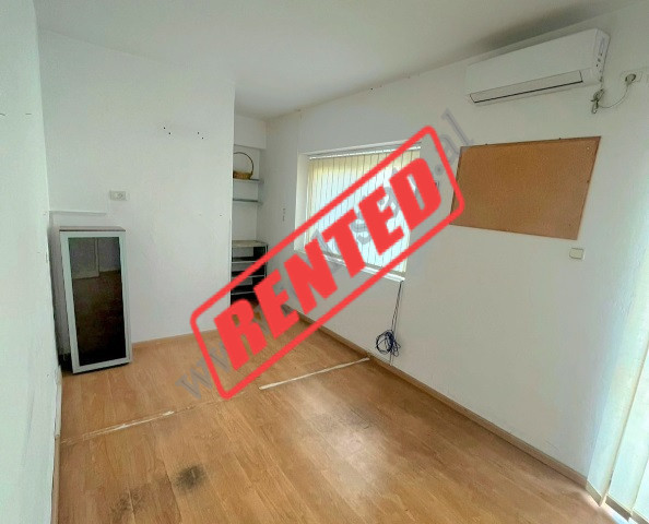 Office for rent in Luigh Gurakuqi street in Tirana.
The apartment it is positioned on the second fl